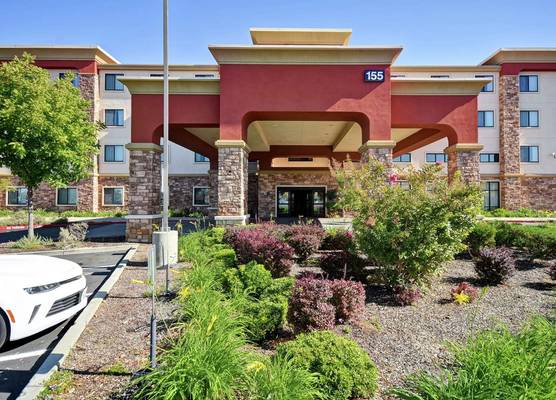 Hampton Inn & Suites Folsom 1