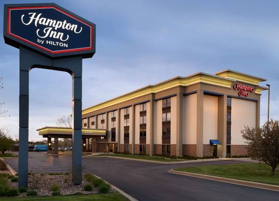 Hampton Inn Appleton-Fox River Mall Area 1