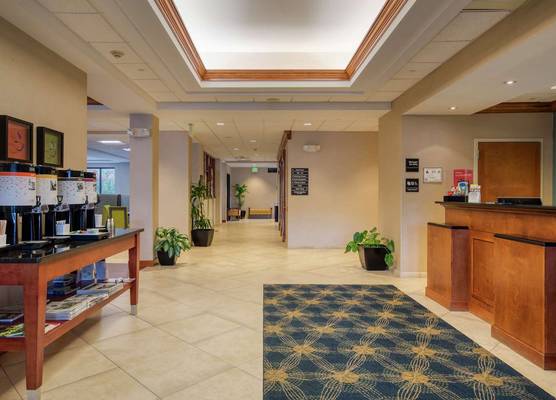 Hampton Inn Wilmington-University Area/Smith Creek Station 1