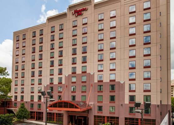 Hampton Inn New York - LaGuardia Airport 1