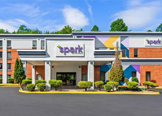 Spark by Hilton Lexington 1