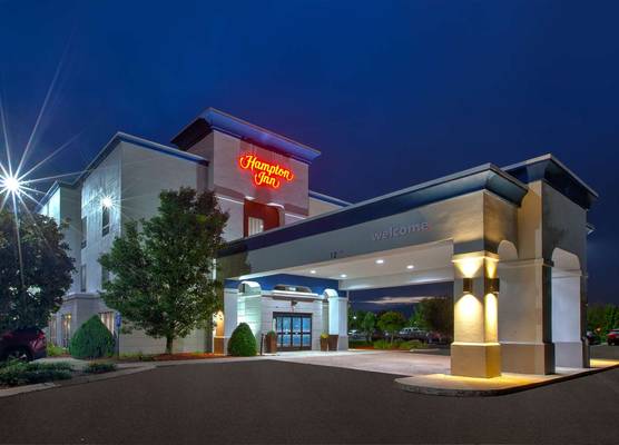 Hampton Inn Clarion 1