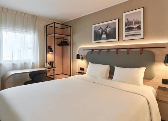 Campanile PRIME - Paris - Porte de Bagnolet 1