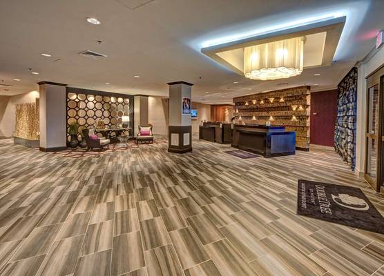 DoubleTree by Hilton Decatur Riverfront 1