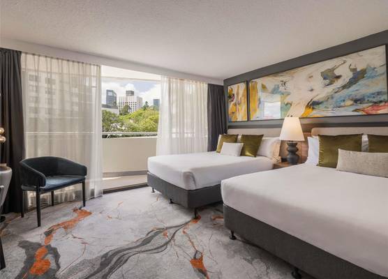 Mercure Brisbane Spring Hill 1