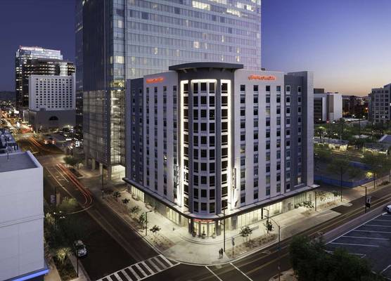 Hampton Inn & Suites Phoenix Downtown 1