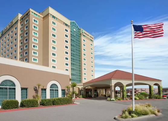Embassy Suites by Hilton Monterey Bay Seaside 1