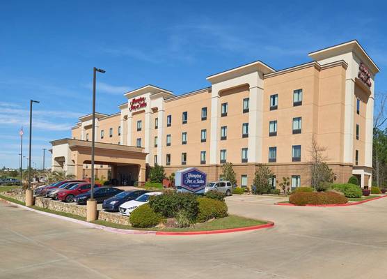 Hampton Inn & Suites Longview North 1