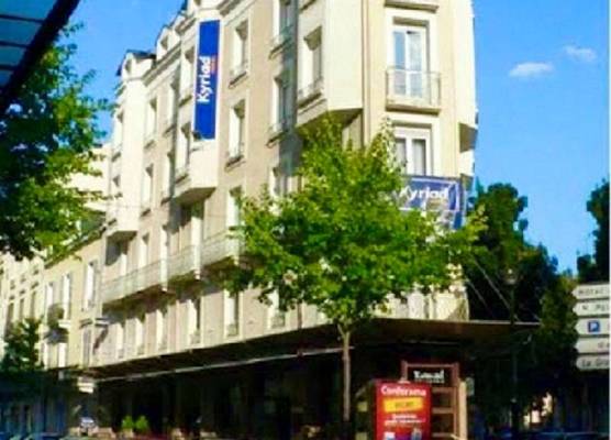 Kyriad Restaurant Centre SPA Vichy 1