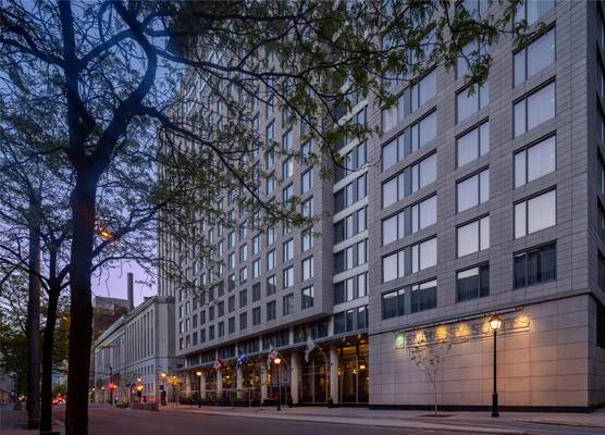 Embassy Suites by Hilton - Montreal 1