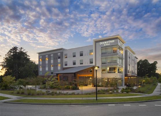 DoubleTree by Hilton Summerville Nexton 1