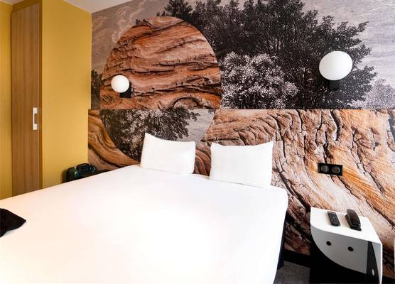 ibis styles Paris Montmartre Batignolles 1