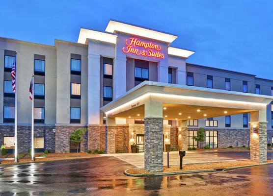 Hampton Inn & Suites Ashland, OH 1