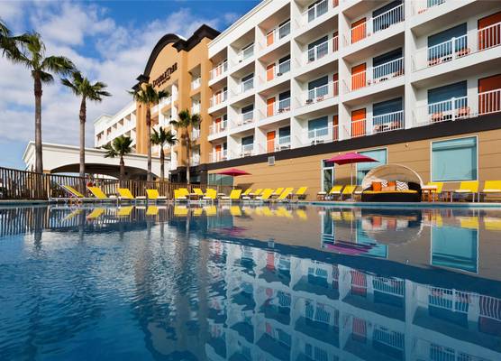 DoubleTree by Hilton Galveston Beach 1