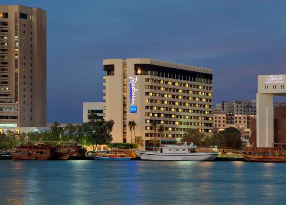 Radisson Blu Hotel, Dubai Deira Creek 1