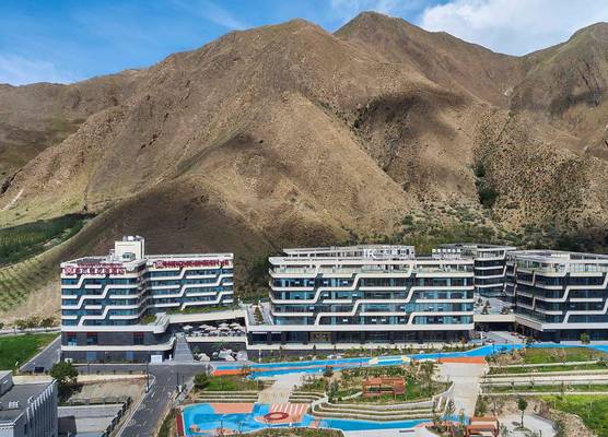 Hilton Garden Inn Lhasa 1