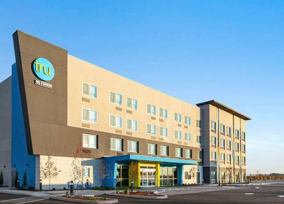 Tru By Hilton Lodi 1