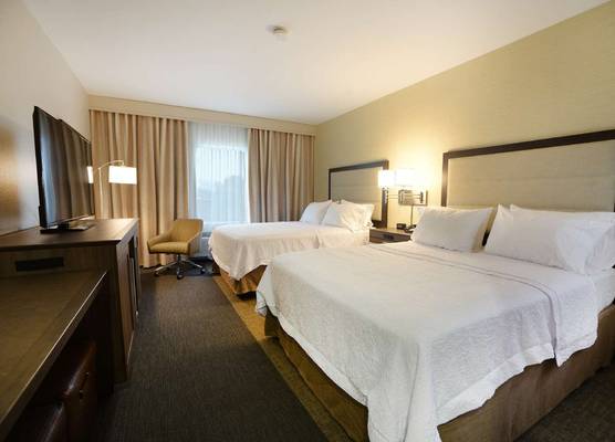 Hampton Inn & Suites Ponca City 1