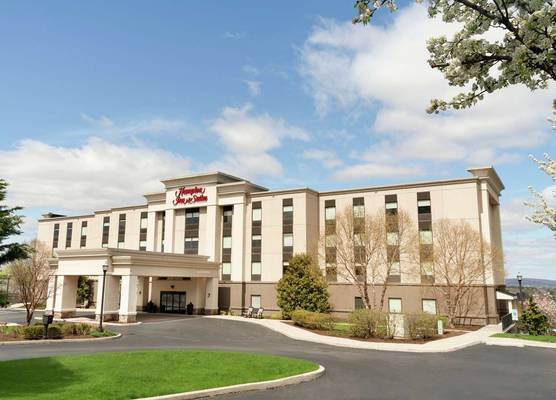 Hampton Inn & Suites Ephrata - Mountain Springs 1