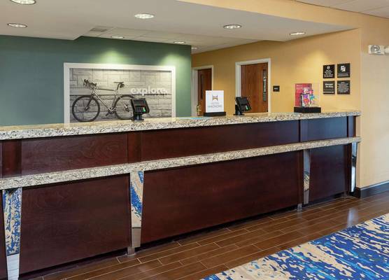 Hampton Inn East Lansing 1