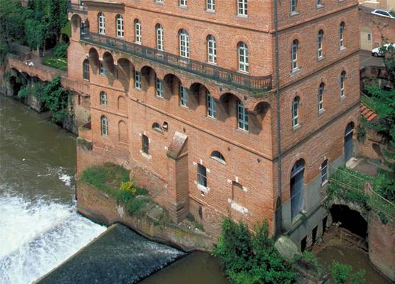 Mercure Albi Rives du Tarn 1