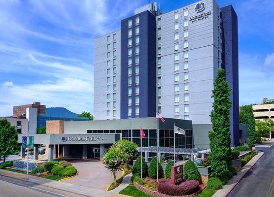 DoubleTree by Hilton Chattanooga Downtown 1