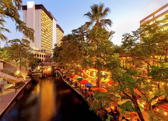 Hilton Palacio del Rio 1