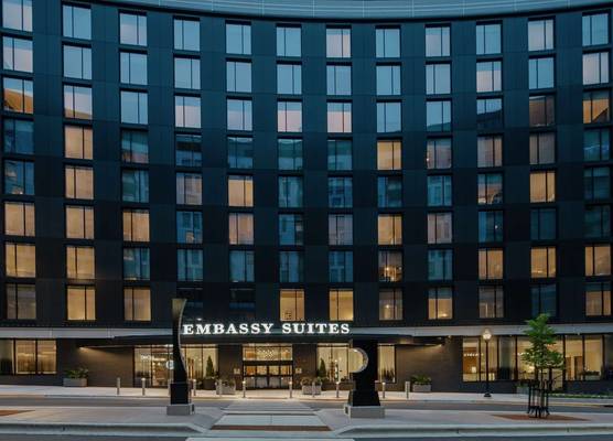 Embassy Suites By Hilton Madison Downtown 1