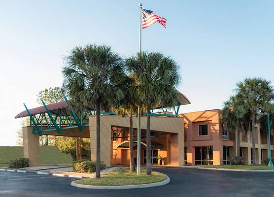 Hampton Inn Brooksville/Dade City 1