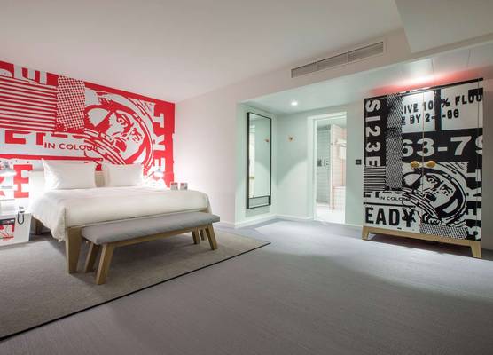 Radisson RED Brussels 1