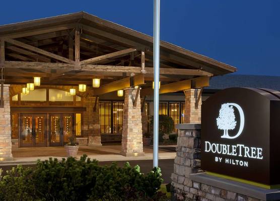 DoubleTree by Hilton Libertyville - Mundelein 1