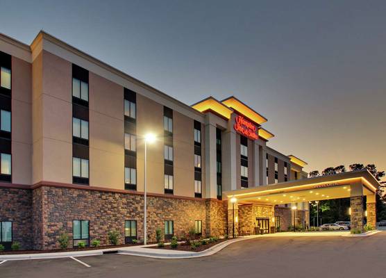 Hampton Inn & Suites By Hilton Southport 1