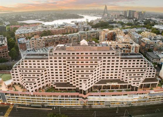Novotel Sydney Darling Harbour 1