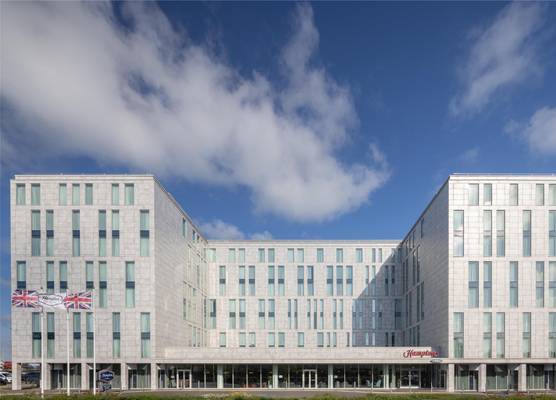 Hampton by Hilton London Stansted Airport 1