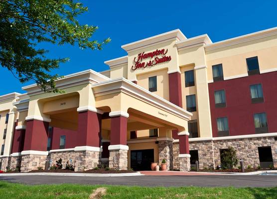 Hampton Inn & Suites Tulsa/Central 1