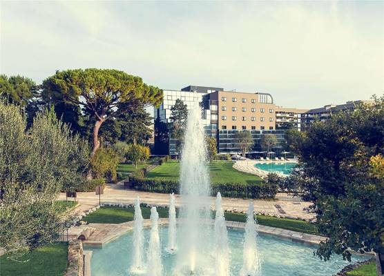 Mercure Villa Romanazzi Carducci Bari 1