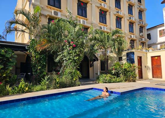 Golden Tulip Stone Town Boutique 1