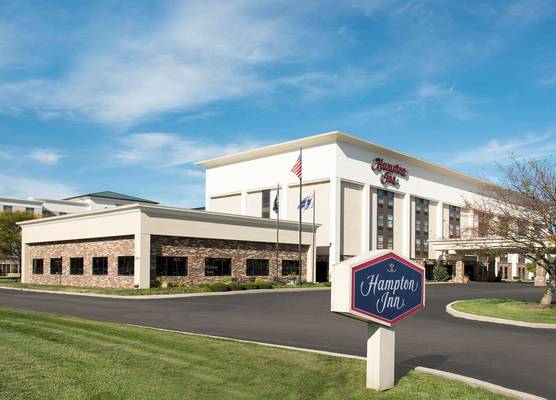 Hampton Inn Columbus/Taylorsville 1