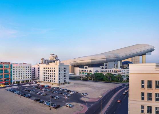 Hilton Garden Inn Dubai, Mall Avenue 1