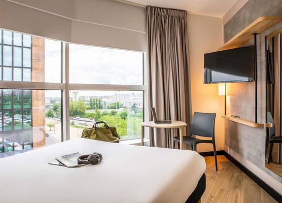 ibis budget Paris Porte de Montreuil 1