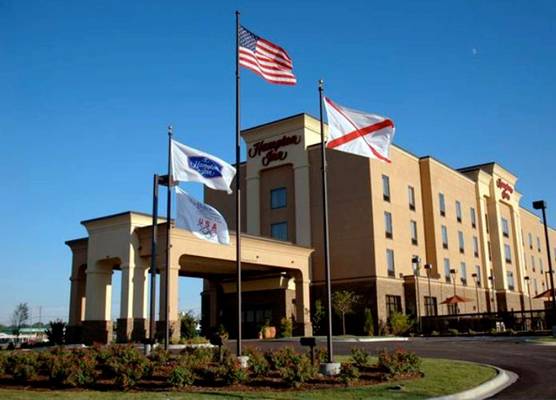 Hampton Inn Calera 1