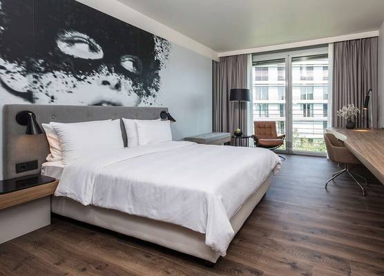 Radisson Blu Hotel Köln 1