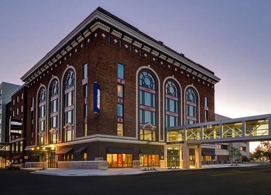 Hilton Garden Inn Kalamazoo Downtown 1