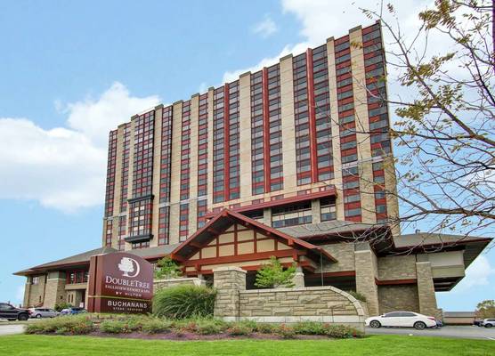 DoubleTree Fallsview Resort & Spa by Hilton - Niagara Falls 1