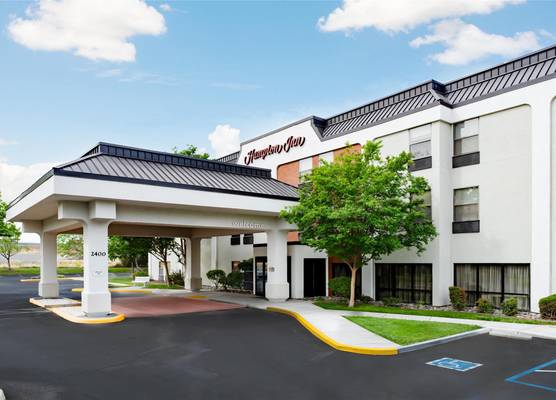 Hampton Inn Tracy 1