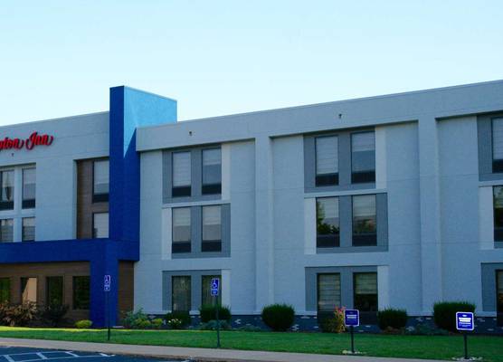 Hampton Inn DuBois 1