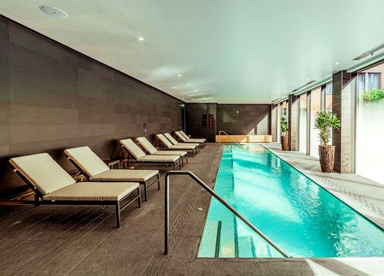 The Fellows House Cambridge, Curio Collection By Hilton 1