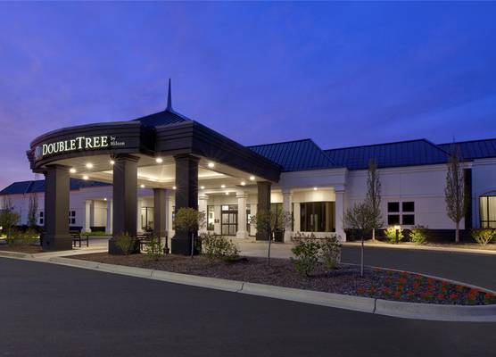 DoubleTree by Hilton Detroit Novi 1