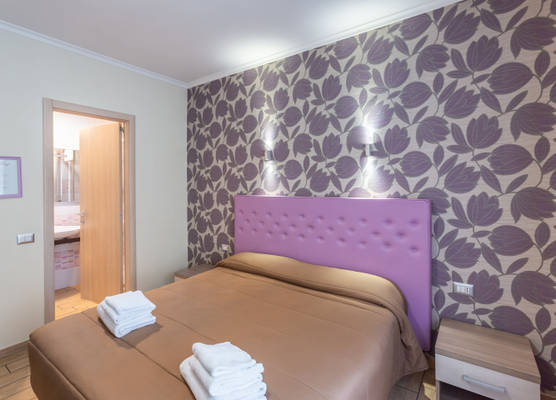 HOTIDAY Room Collection - Roma Barberini 1