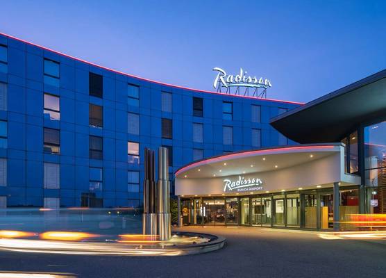 Radisson Hotel Zurich Airport 1